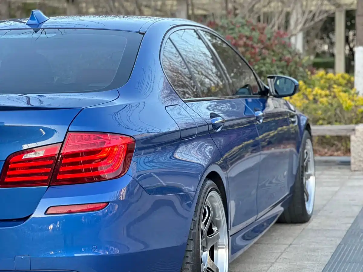 BMW M5 2014 M5 фото 8