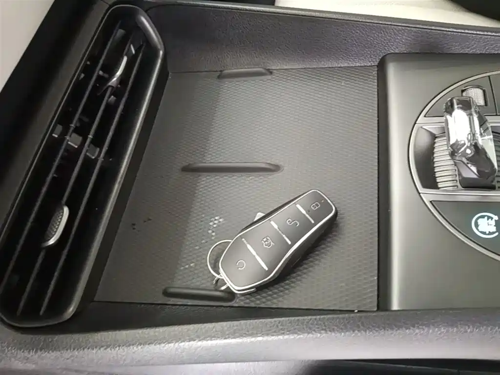 BYD Hai Bao 05 DM-i 2025 DM-i Smart Driving Edition 120KM Flagship фото 9