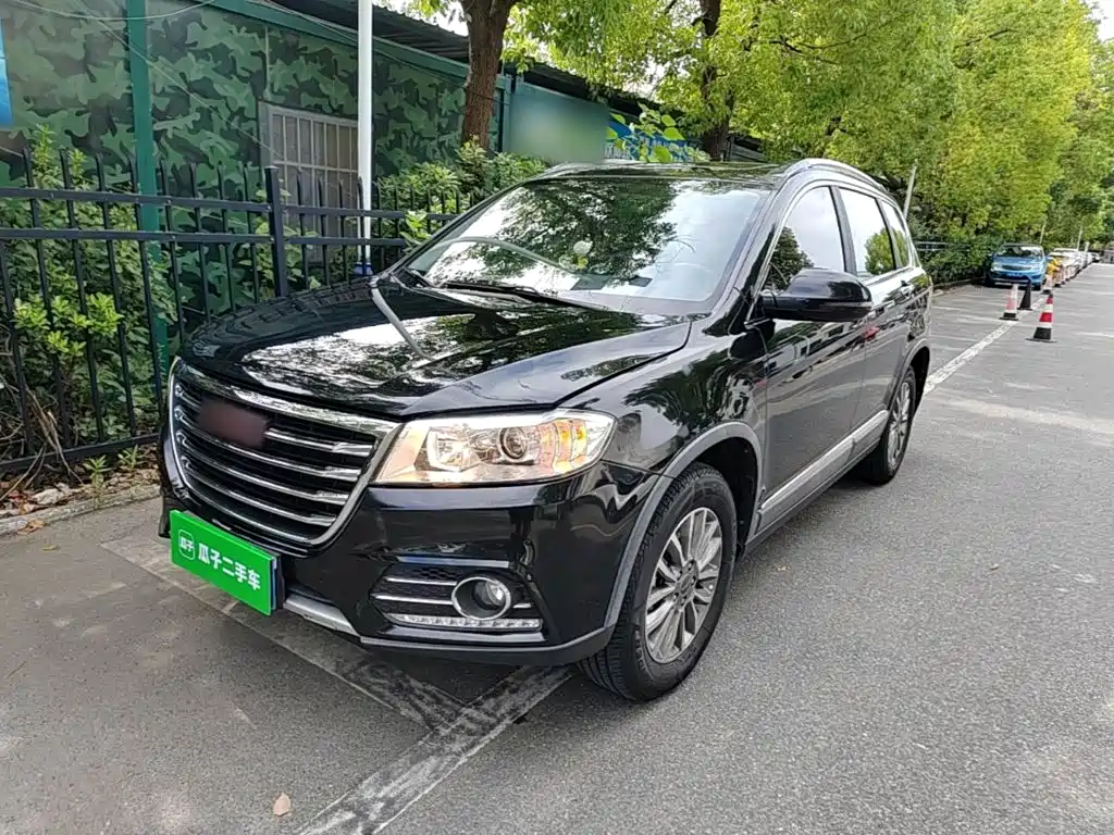 Photo 2 - Haval H6