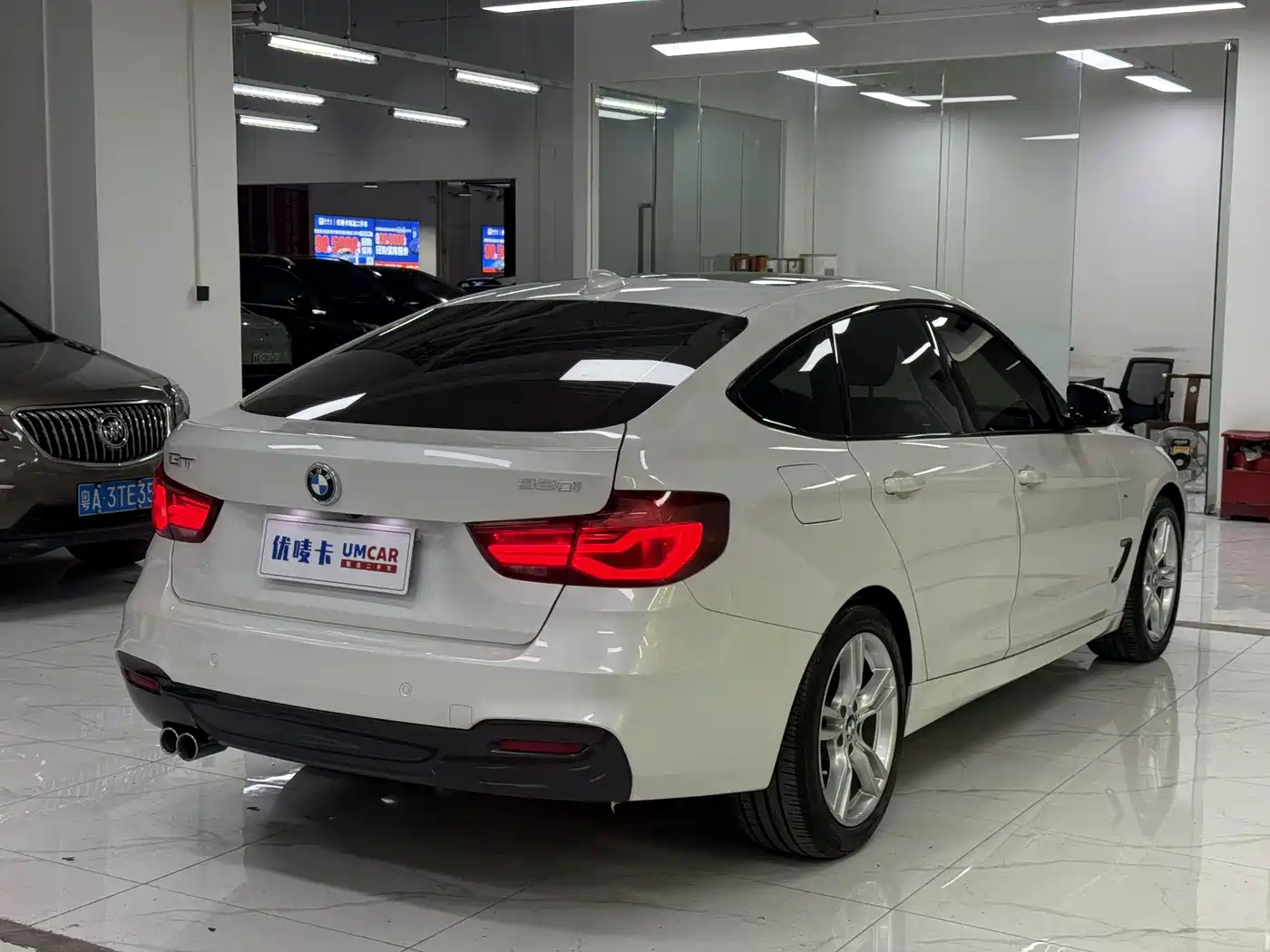 BMW 3 Series GT 2021 2020 320i M Sport Package