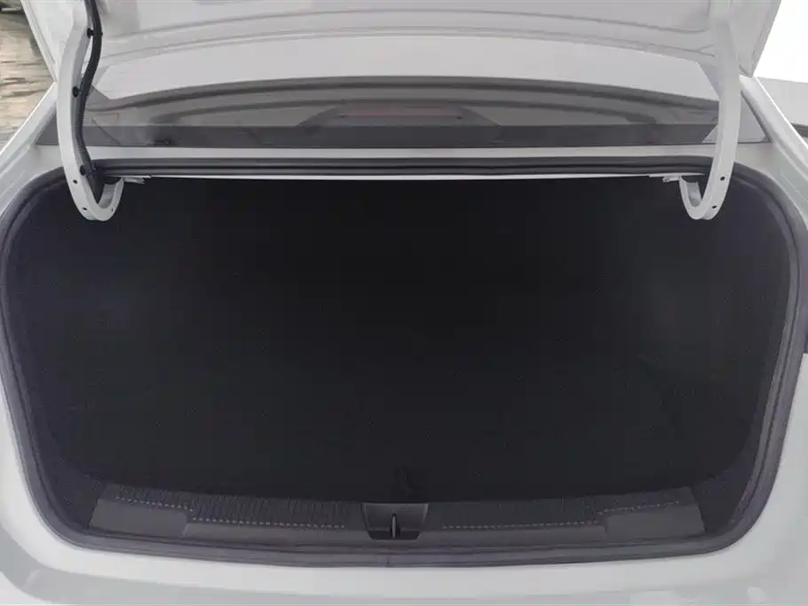 ROEWE I5