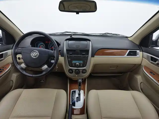 Buick Excelle 2013 1.5L Automatic Exclusive — фото 5