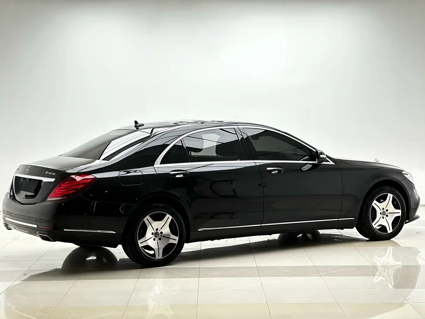 Mercedes-Benz S-Class 2016 S 320 L Business Edition фото 14