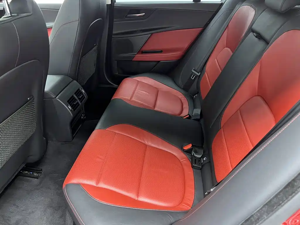 Jaguar XE 2017 2017 2.0T 200PS R-Sport