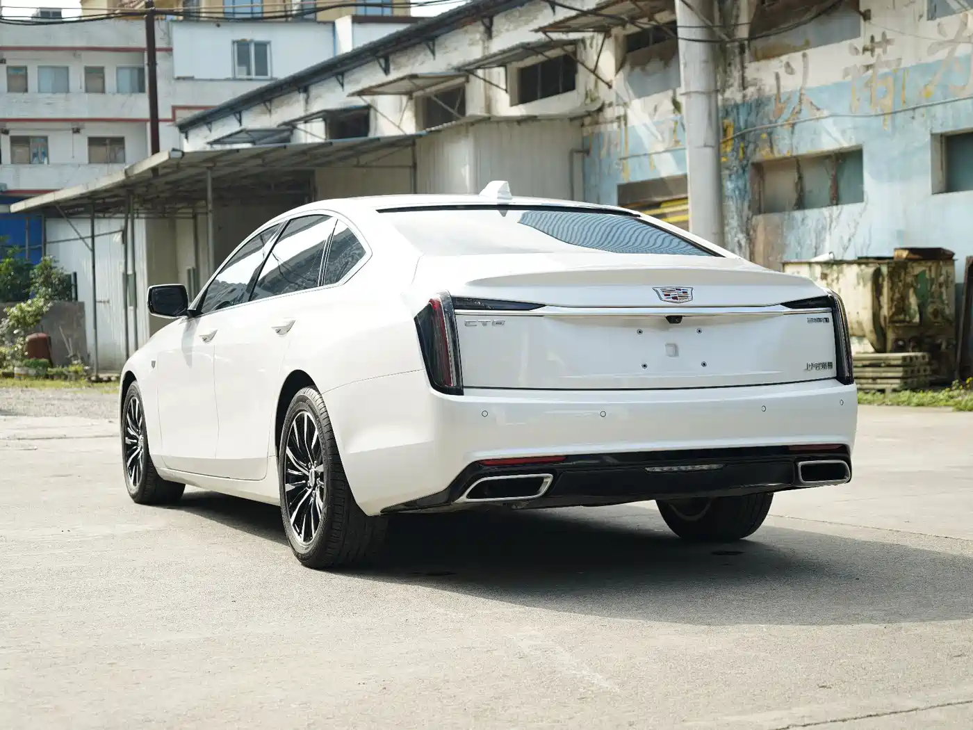 CADILLAC CT6