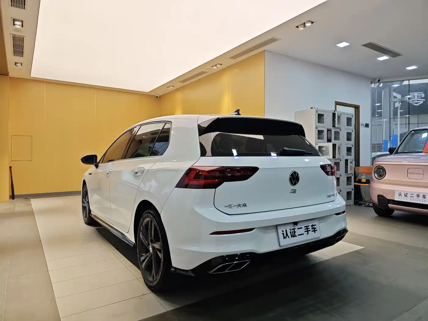 Volkswagen Golf 2021 280TSI DSG R-Line фото 25