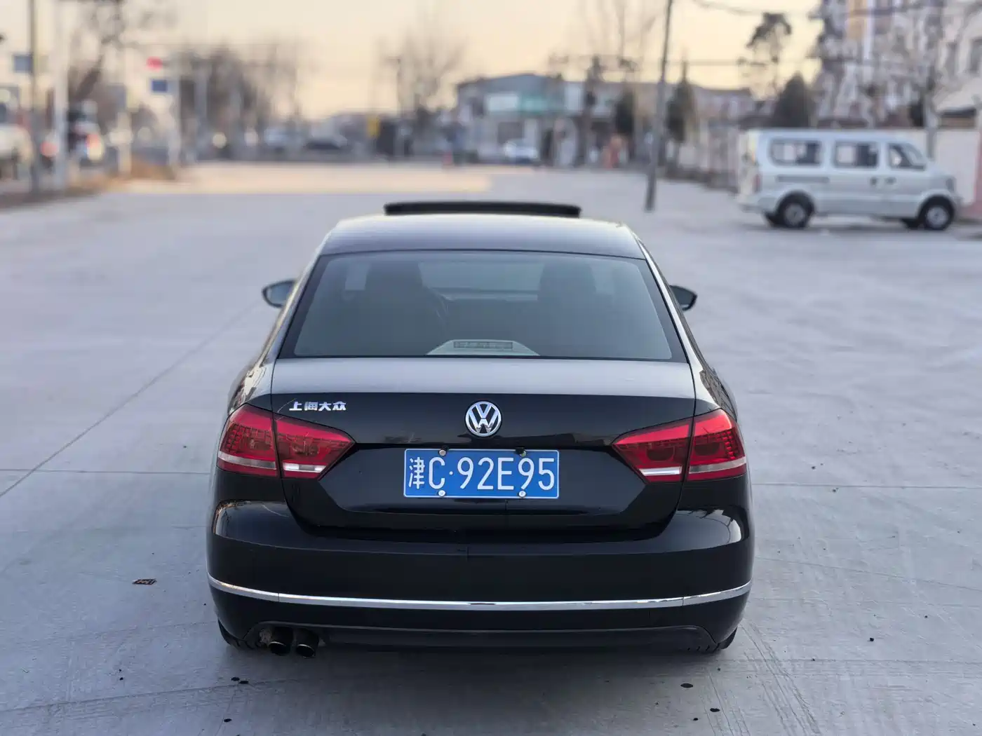 Volkswagen Passat 2013 1.8TSI DSG Zunrong фото 5