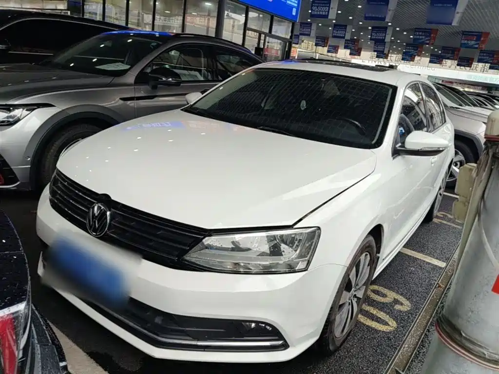 Volkswagen Sagitar 2018 1.6L Automatic Comfort