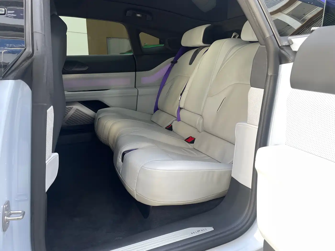HiPhi Z 2023 5-Seater фото 9