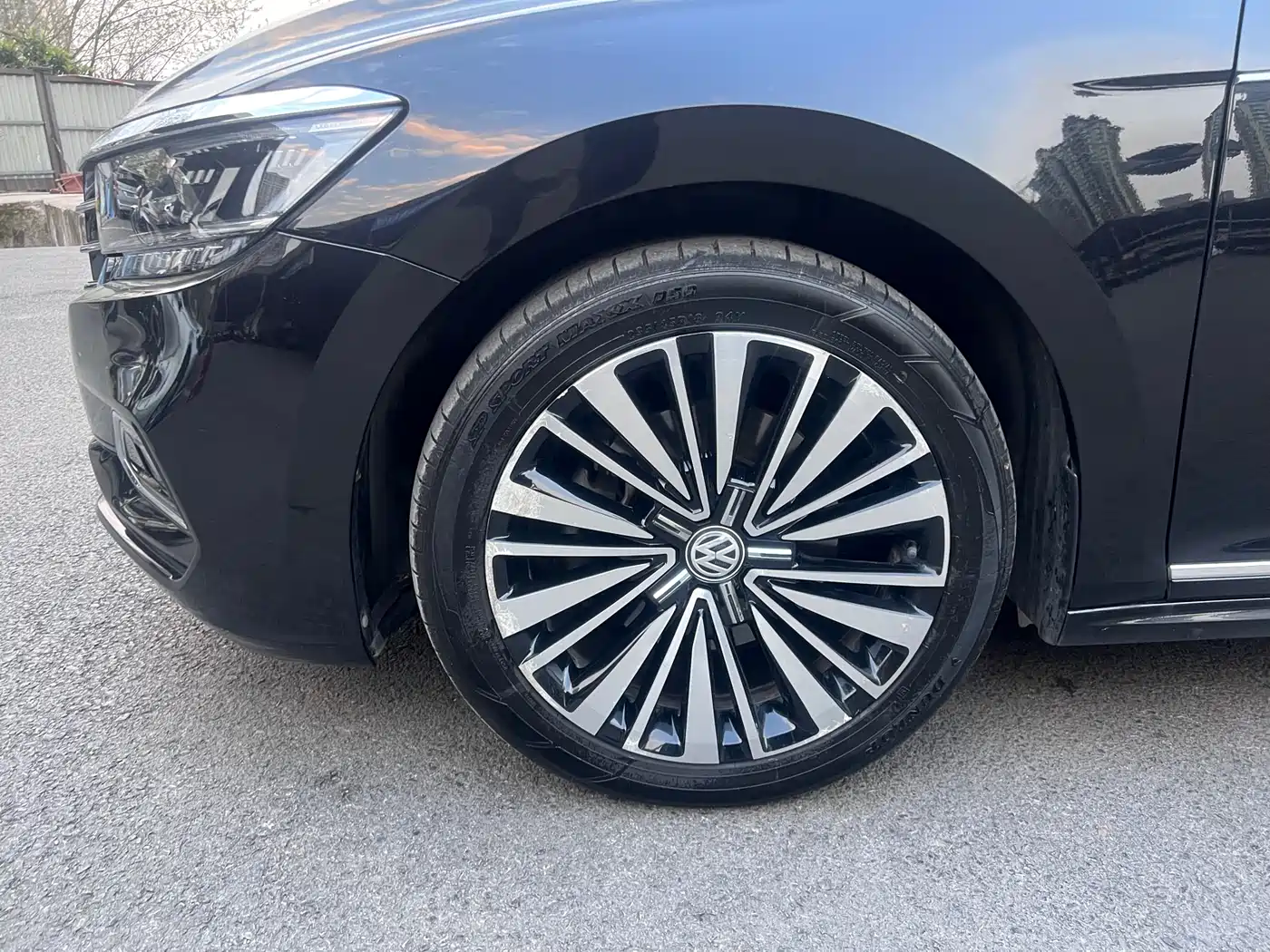 Volkswagen Passat 2019 330TSI Luxury Edition China VI фото 5