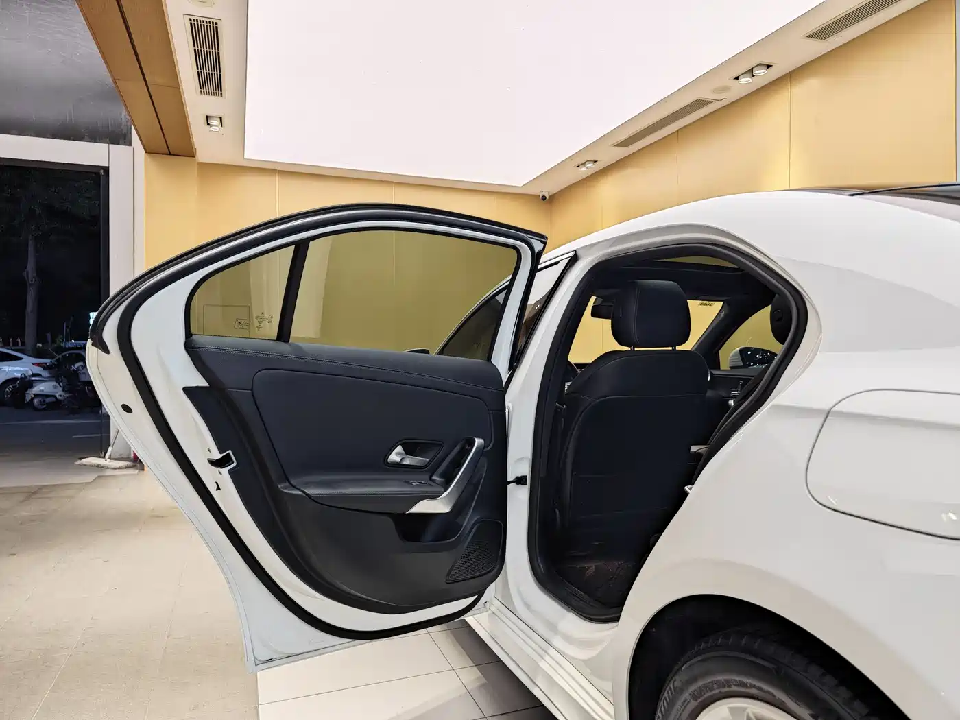 MERCEDES-BENZ A CLASS