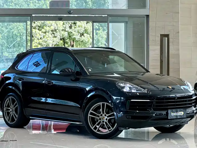 Porsche Cayenne 2019 Cayenne 3.0T — фото 3