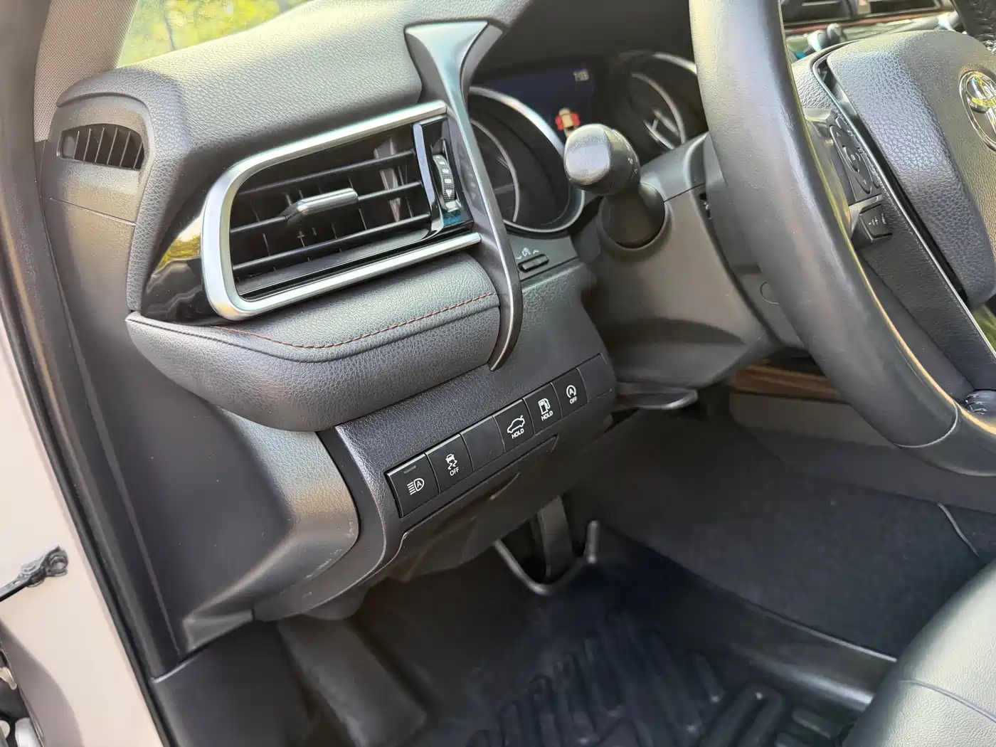 Toyota Camry 2019 2.0G Luxury (China V) фото 8