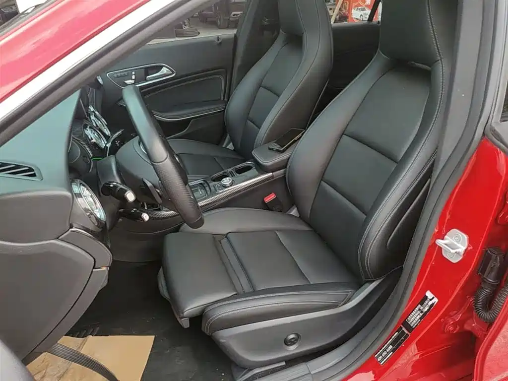 Mercedes-Benz CLA (Import) 2017 Facelift CLA 200 Style фото 15