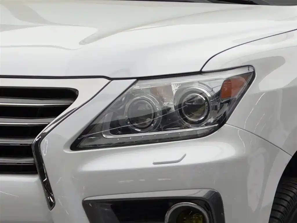 Lexus LX фото 3