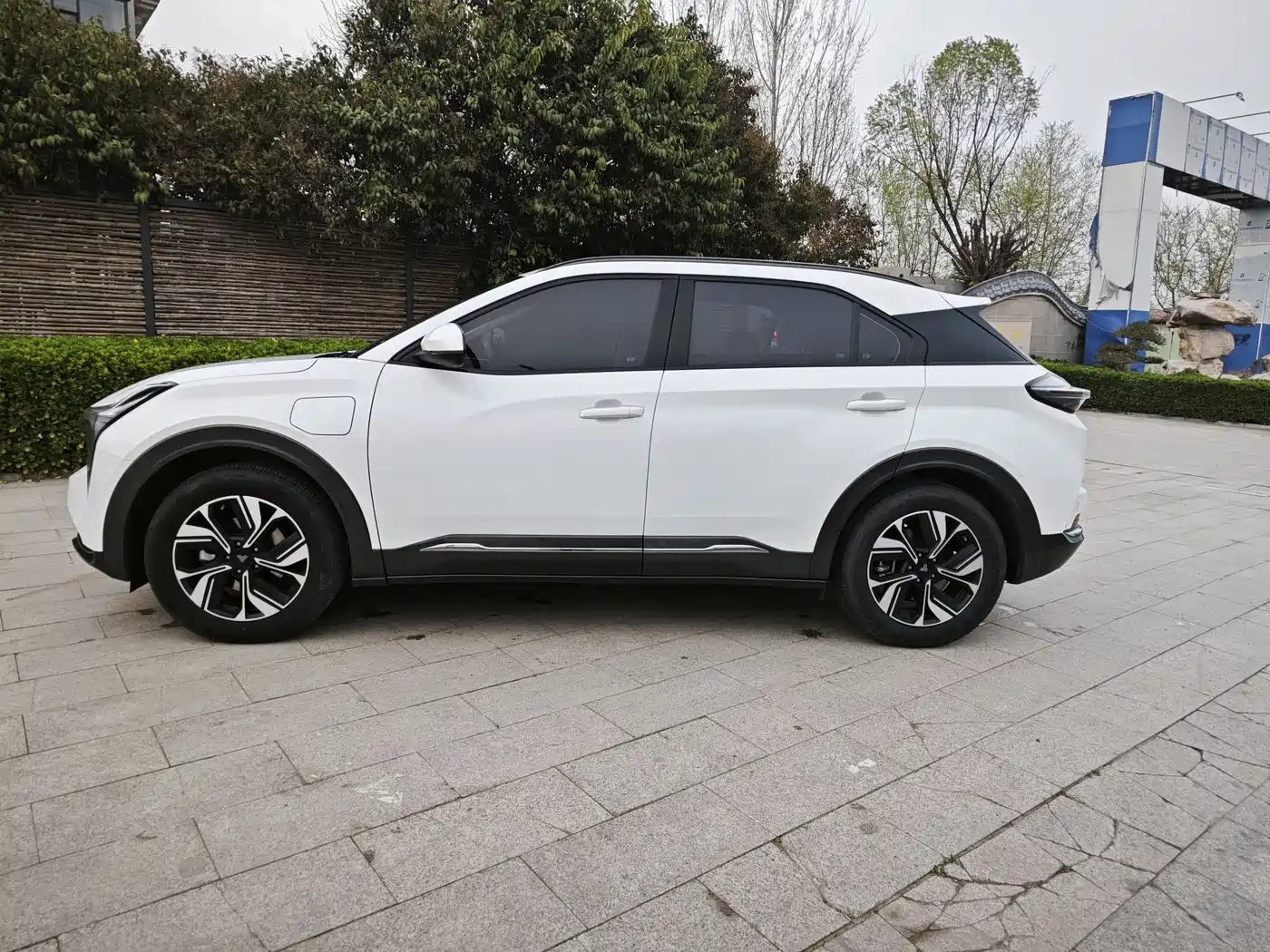 NEZHA AUTOMOBILE NEZHA U