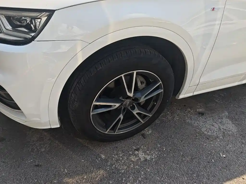 Audi Q5L 2018 2018 40 TFSI Prestige Fashion (China V)