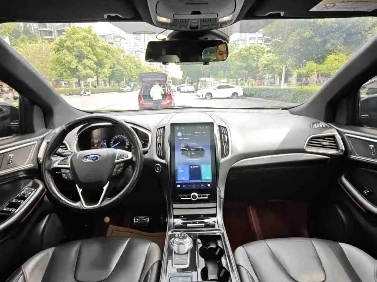 Фото 5 - Ford Edge