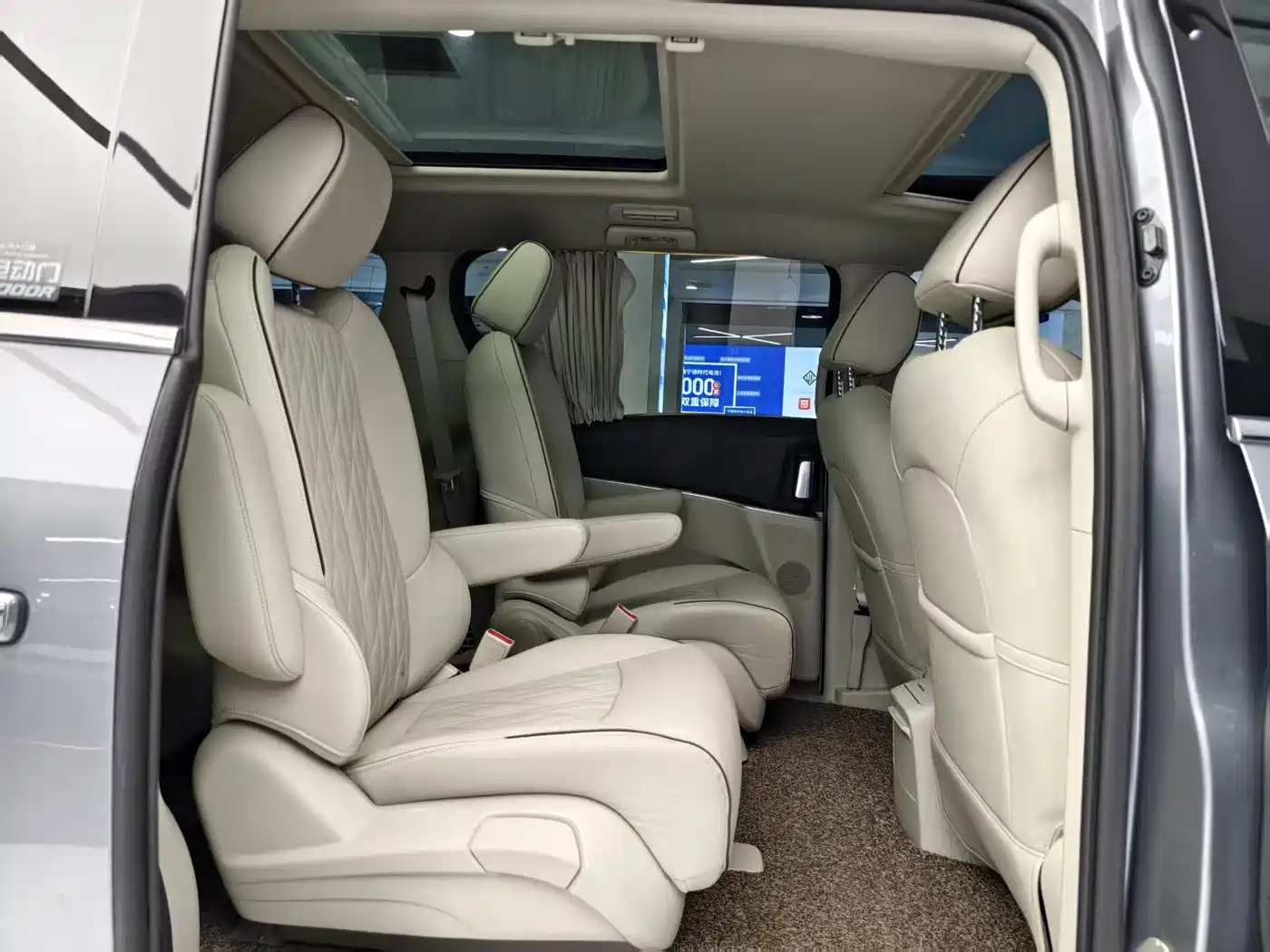 Buick GL8 2021 Land Business Class 652T Premium фото 8