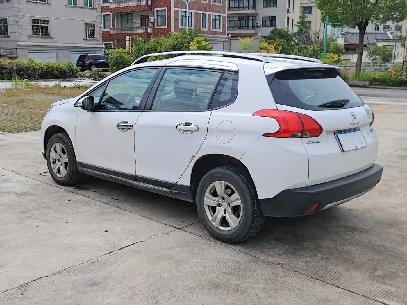 Peugeot 2008 2014 1.6L Automatic Trend Edition фото 5