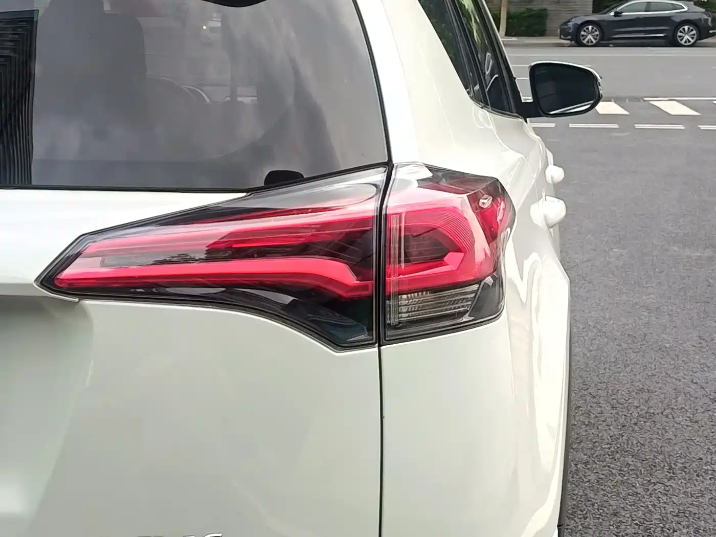 Toyota RAV4 Rongfang 2016 2.0L CVT 2WD Urban (China V) фото 19