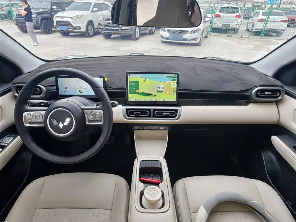 Фото 14 - Wuling Motors Wuling Binguo PLUS