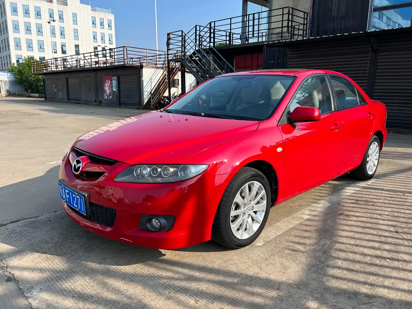 Фото 1 - Mazda 6