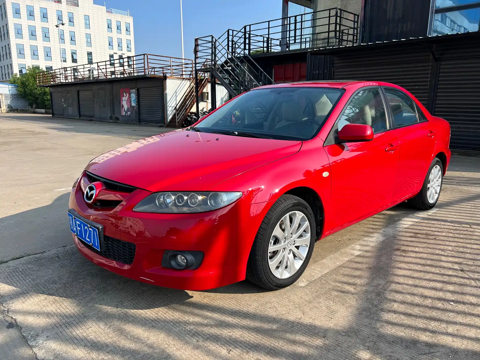 Фото 1 - Mazda 6