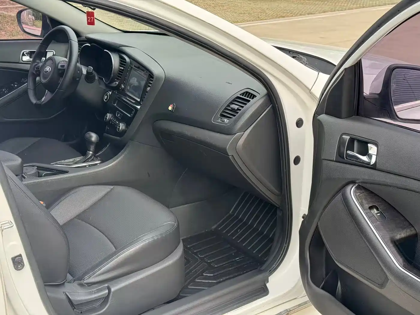Kia K5 2014 2.0L Automatic LUXURY фото 16