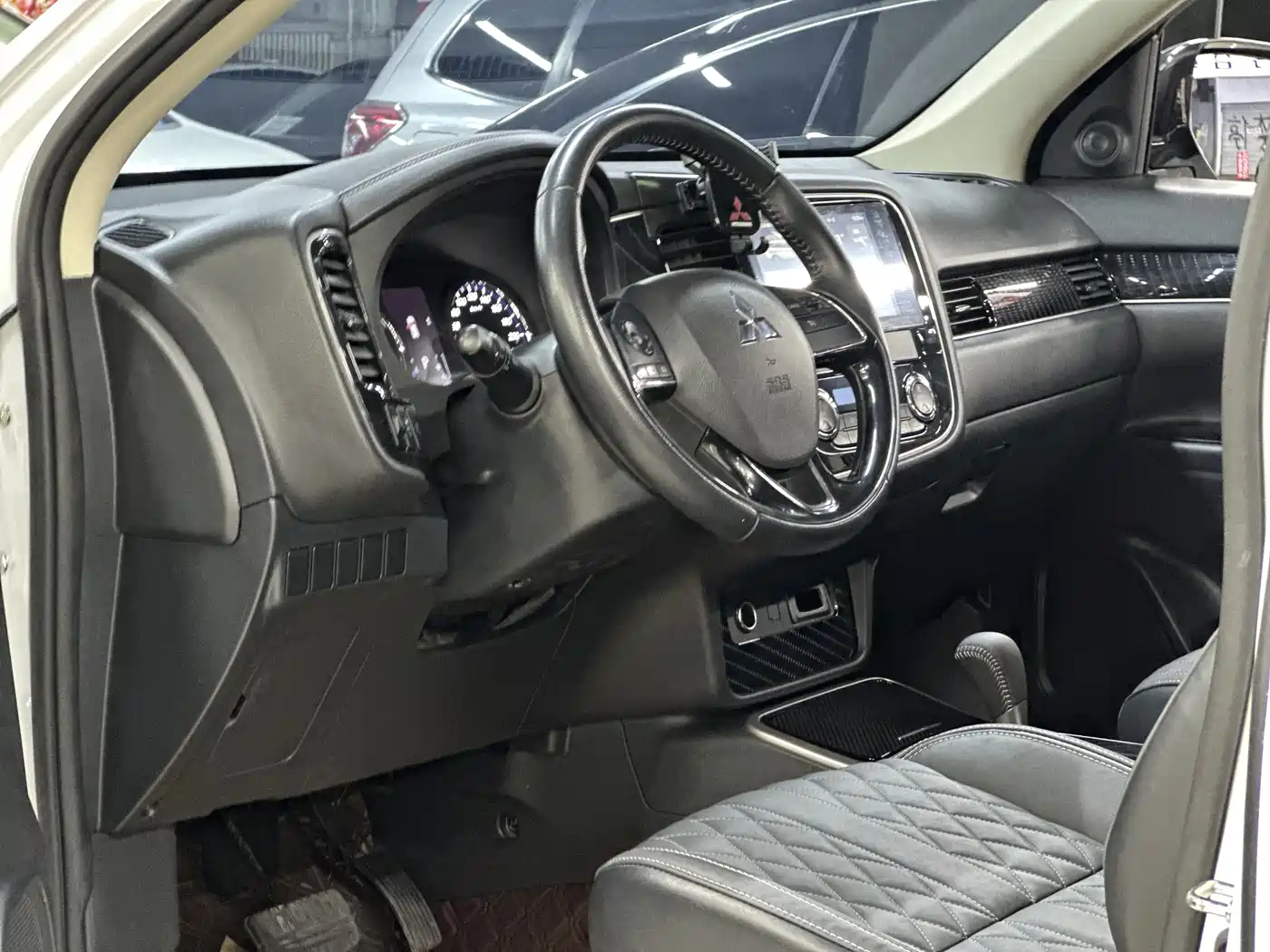 Mitsubishi Outlander 2021 2.0L FWD Comfort Edition 5-seater фото 24