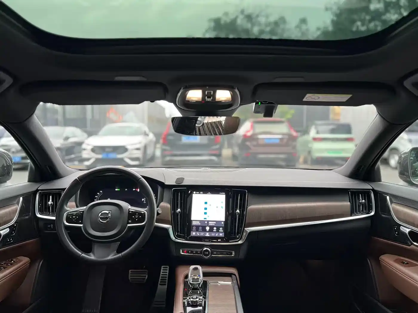 VOLVO V90