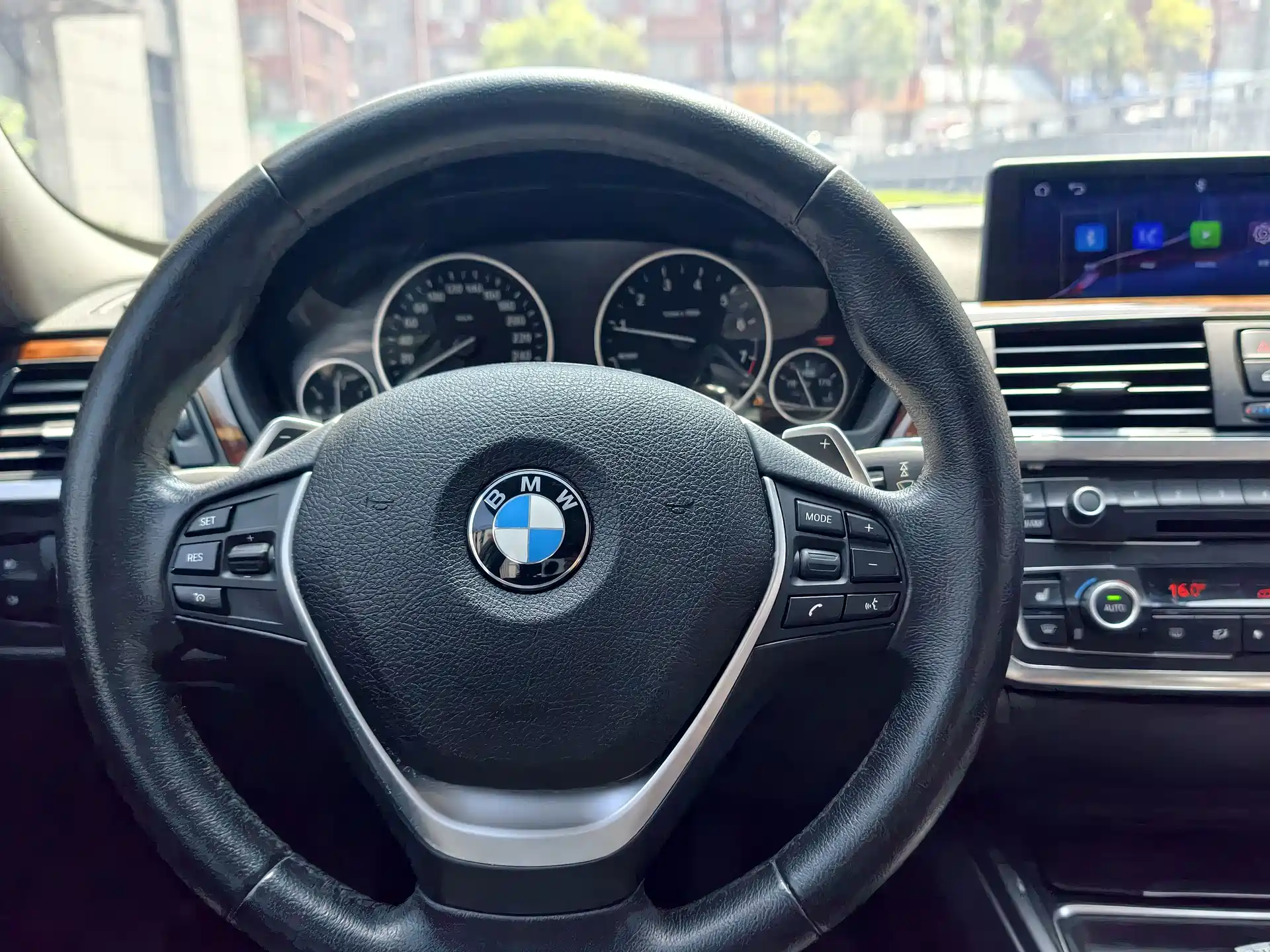 Фото 16 - BMW 3 Series