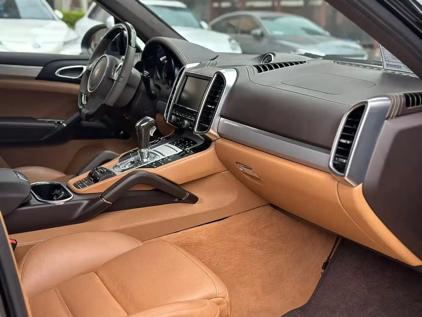 Porsche Cayenne 2011 Cayenne Turbo 4.8T фото 6