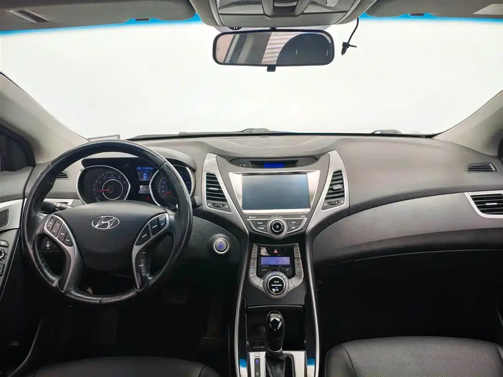 Hyundai Langdong 2015 1.6L Auto Exclusive фото 6