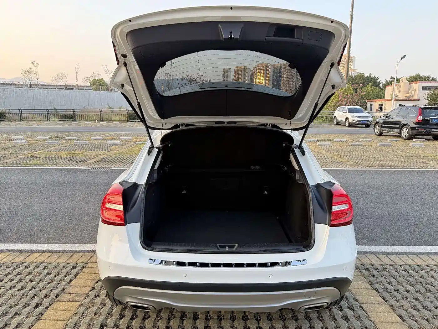 Mercedes-Benz GLA 2017 GLA 220 4MATIC Fashion фото 27