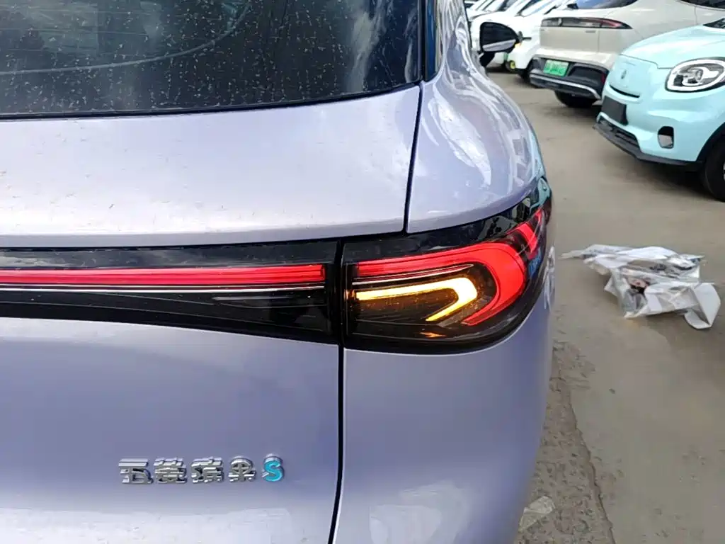 Фото 8 - Wuling Motors Wuling Bingo S