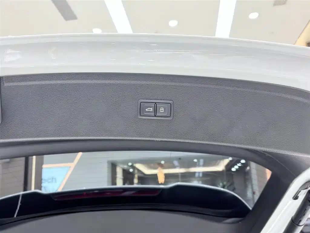 Audi Q5L 2022 40T Luxury Dynamic фото 19