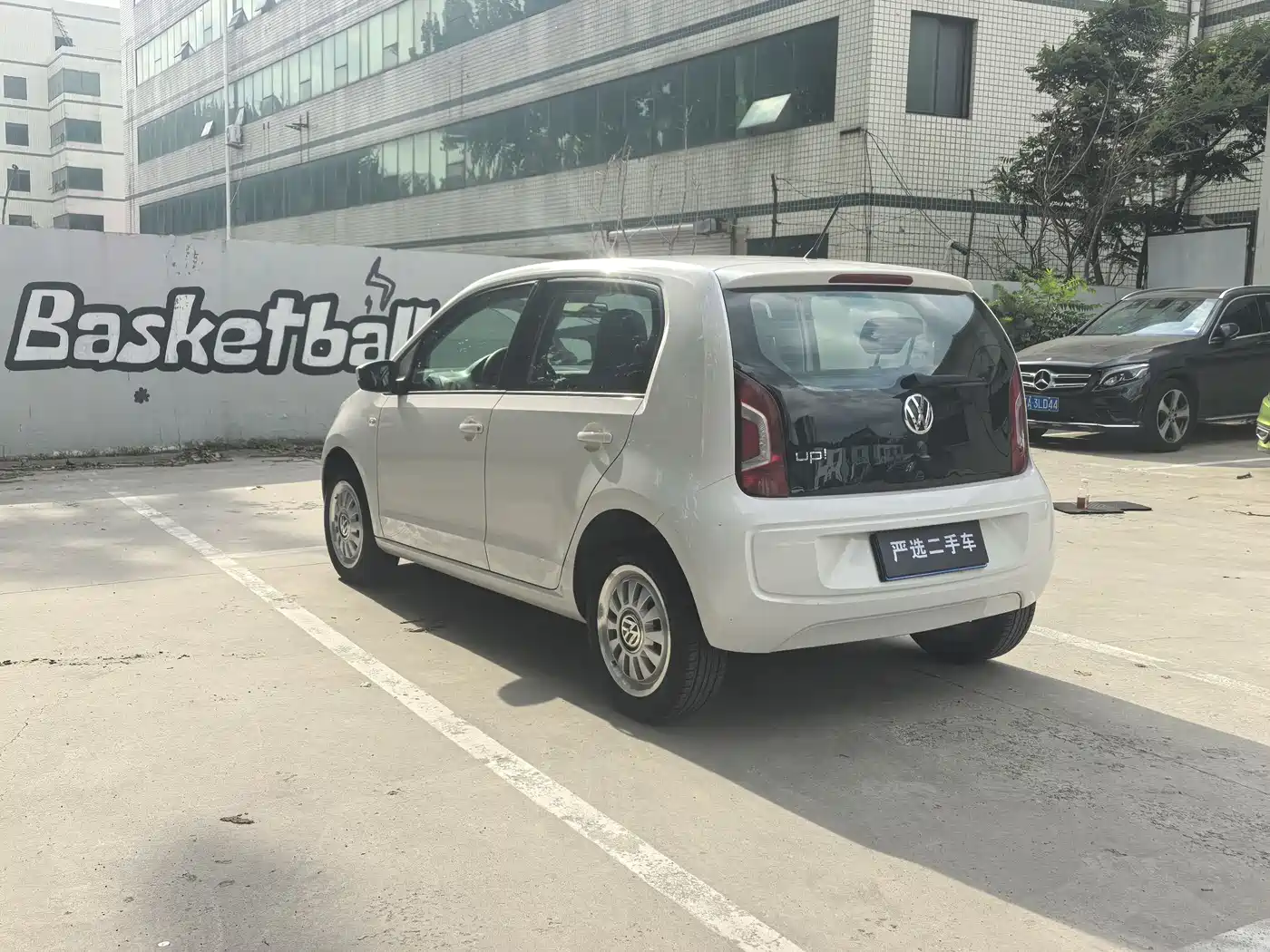 Фото 13 - Volkswagen up!