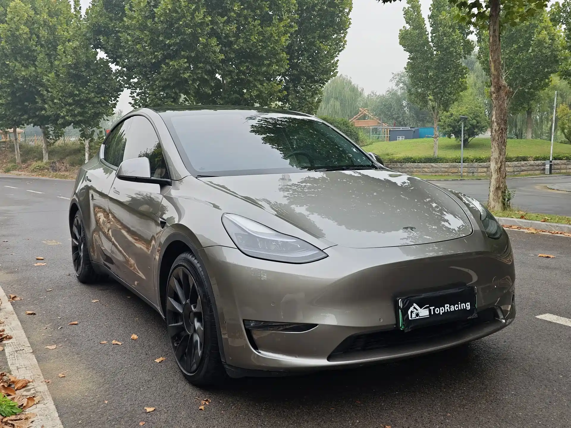 Photo 3 - Tesla Model Y