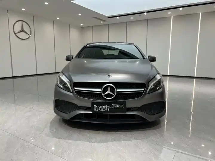 Mercedes-Benz A-Class (Import) 2016 A 200 Sport фото 2
