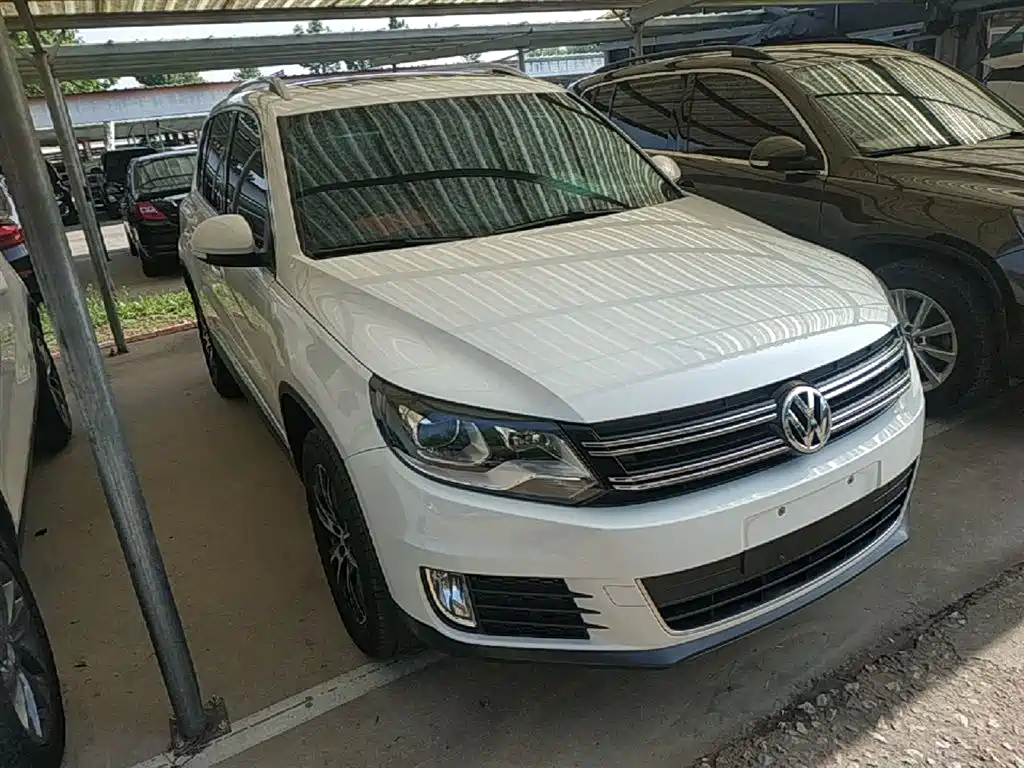 Volkswagen Tiguan 2015 1.8TSI Automatic 2WD Highline фото 4