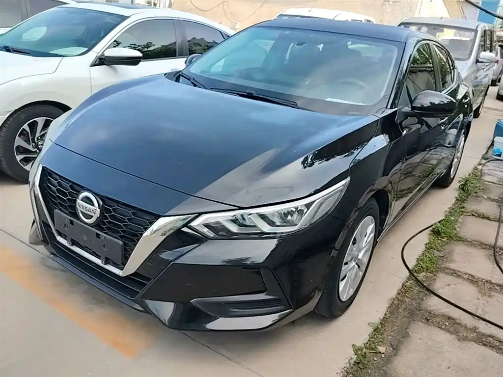 Фото 2 - Nissan Sylphy
