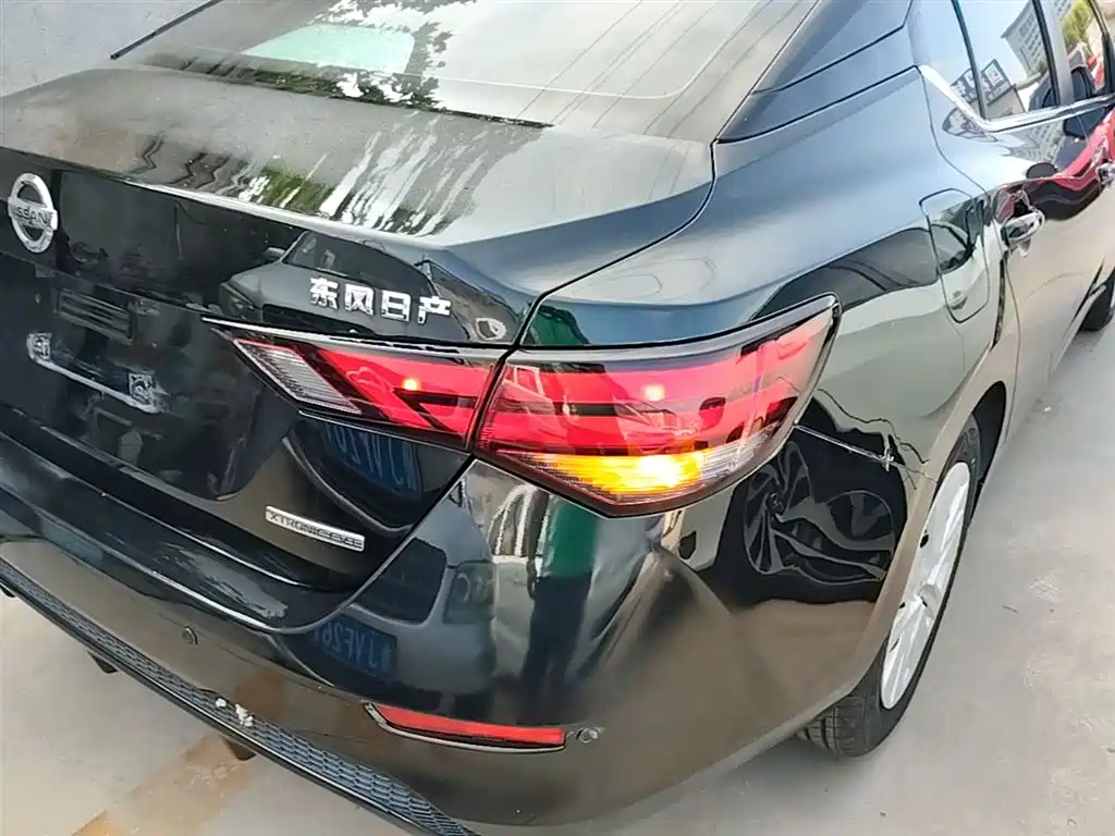 Фото 8 - Nissan Sylphy