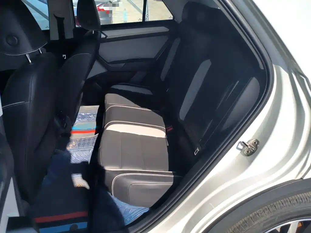 Volkswagen T-Roc, миниатюра 17