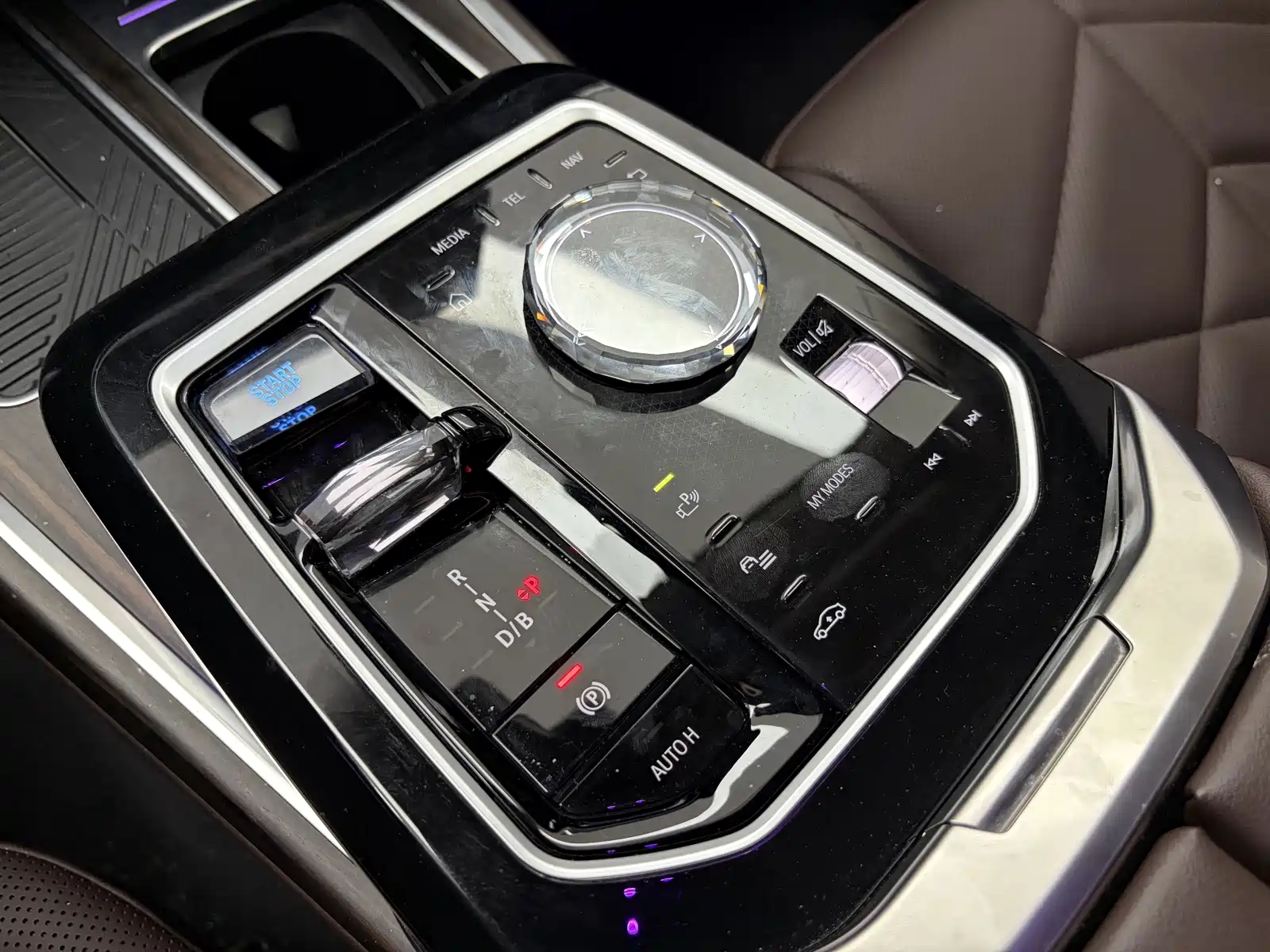 Фото 17 - BMW i7