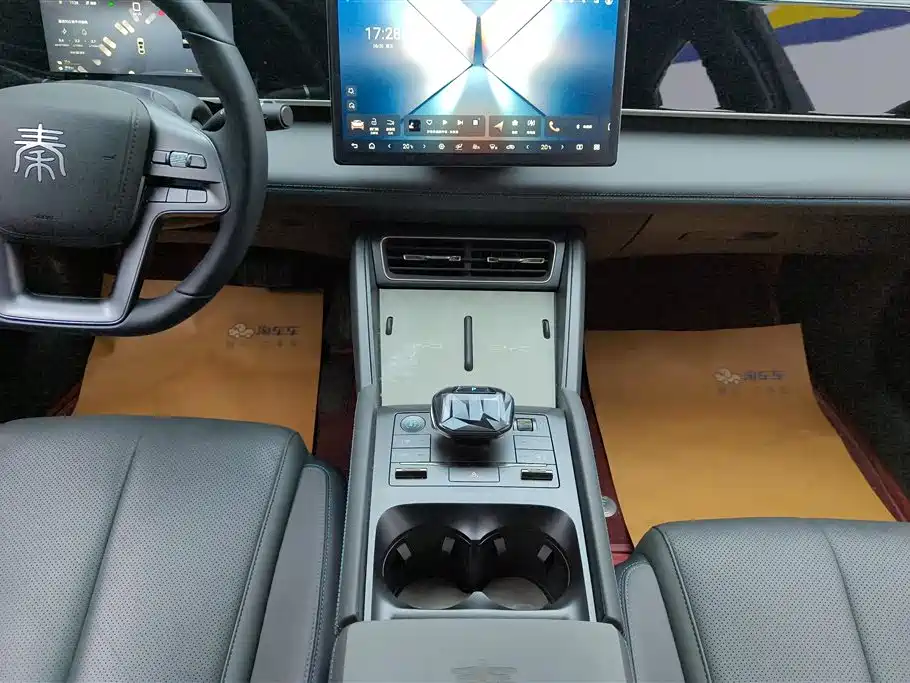 BYD Qin L 2025 DM-i Smart Drive Edition 80KM Leading фото 16