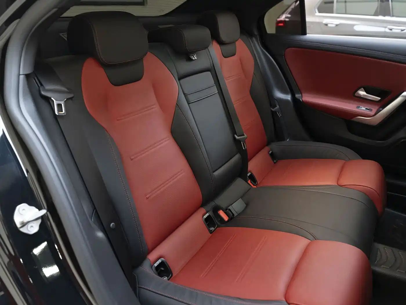 Mercedes-Benz A-Class AMG 2022 AMG A 35 L 4MATIC фото 13