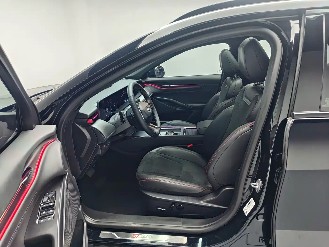 Ford EVOS 2023 2022 Facelift EcoBoost 245 ST-Line