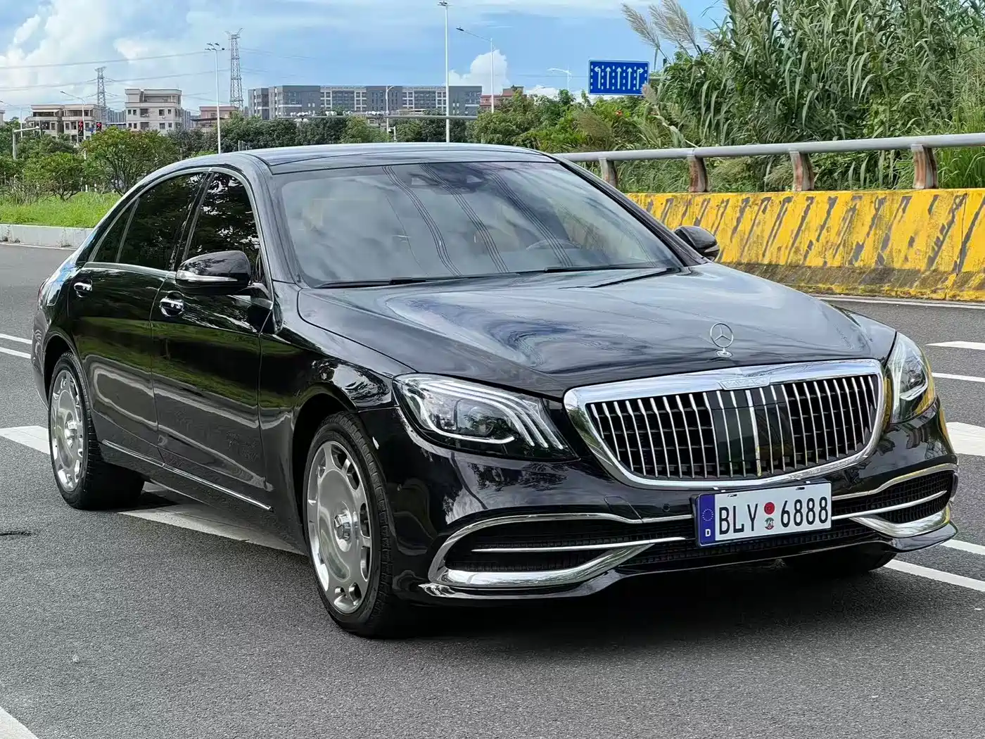 Фото 3 - Mercedes-Benz S-Class