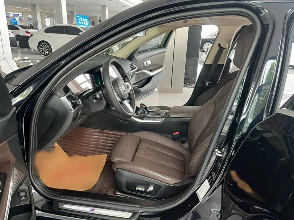 BMW 3-SERIES
